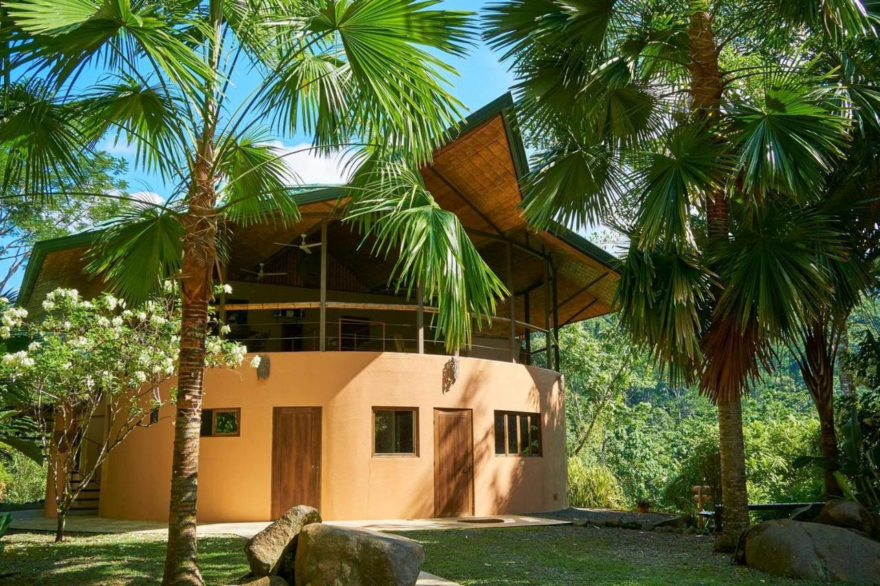 Bed and Breakfast Manoas Увита Экстерьер фото