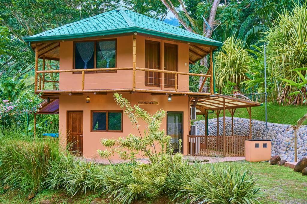 Bed and Breakfast Manoas Увита Экстерьер фото