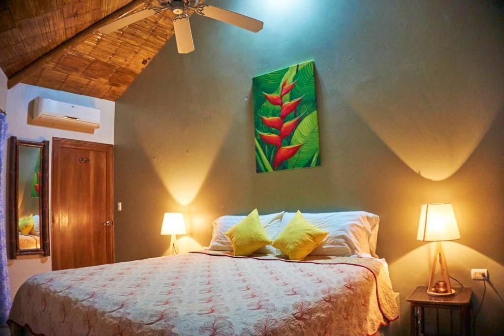 Bed and Breakfast Manoas Увита Экстерьер фото