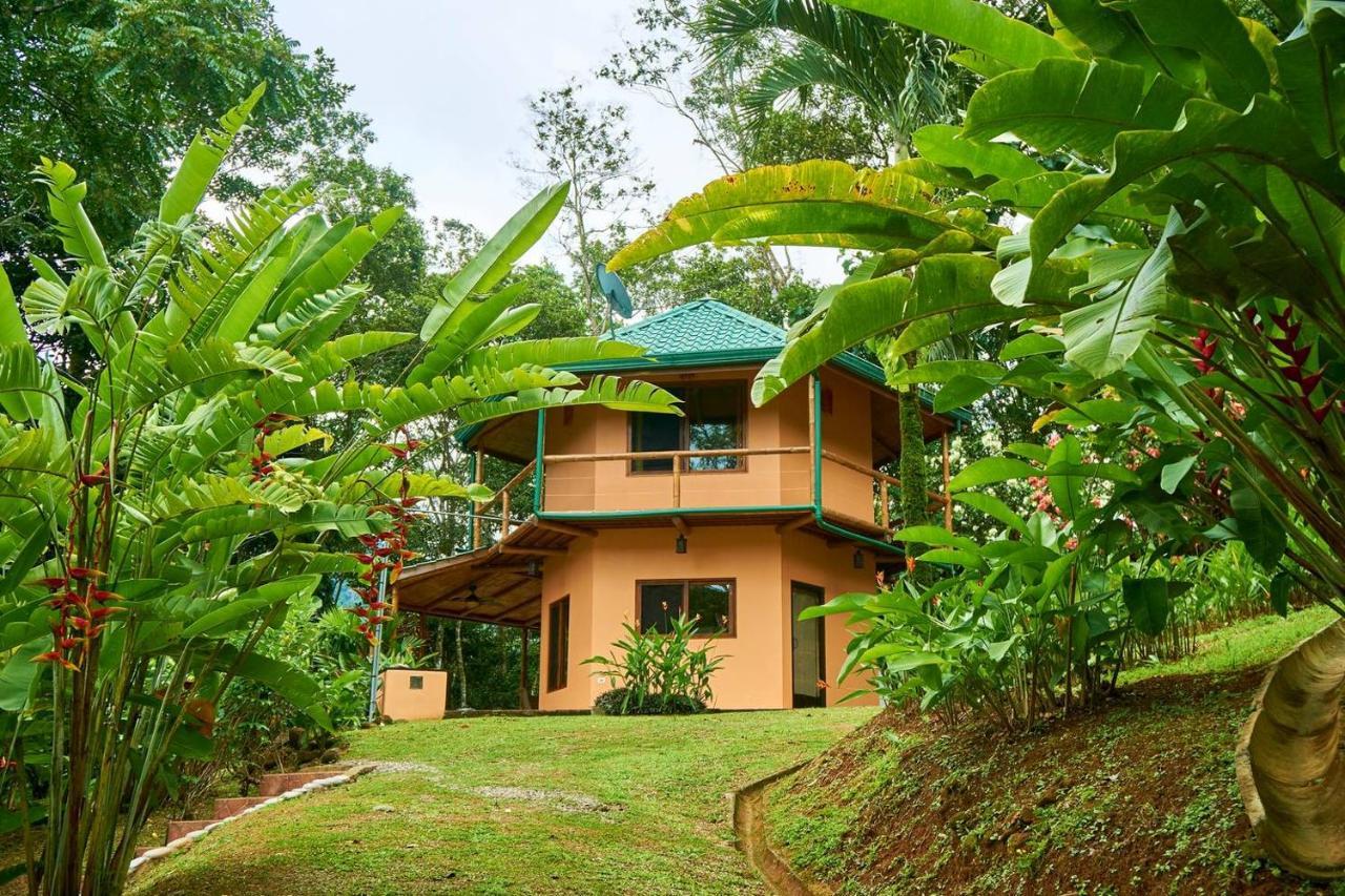 Bed and Breakfast Manoas Увита Экстерьер фото
