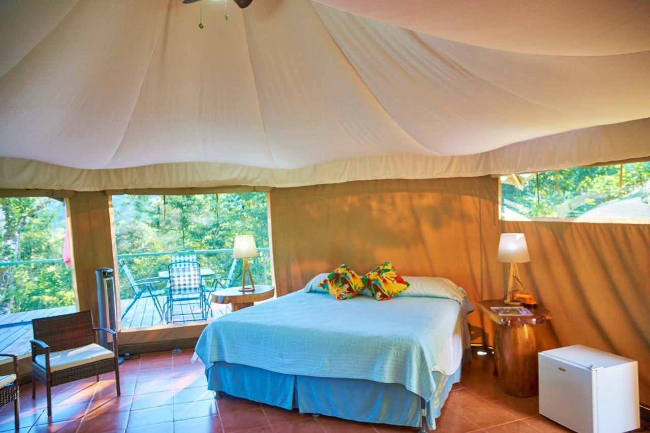Bed and Breakfast Manoas Увита Экстерьер фото