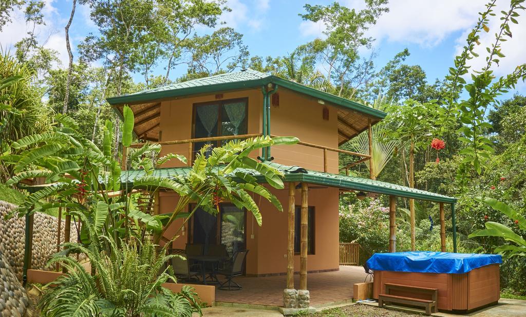 Bed and Breakfast Manoas Увита Экстерьер фото